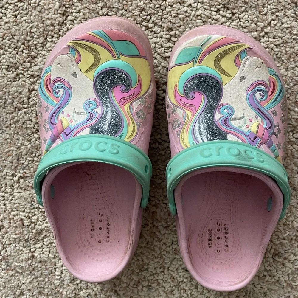 🎈SOLD🎈Crocs Unicorn Girls sandals - Picture 2 of 3
